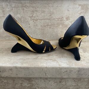 Charles Jourdan Abstract Peeptoe Heels Sz. 6